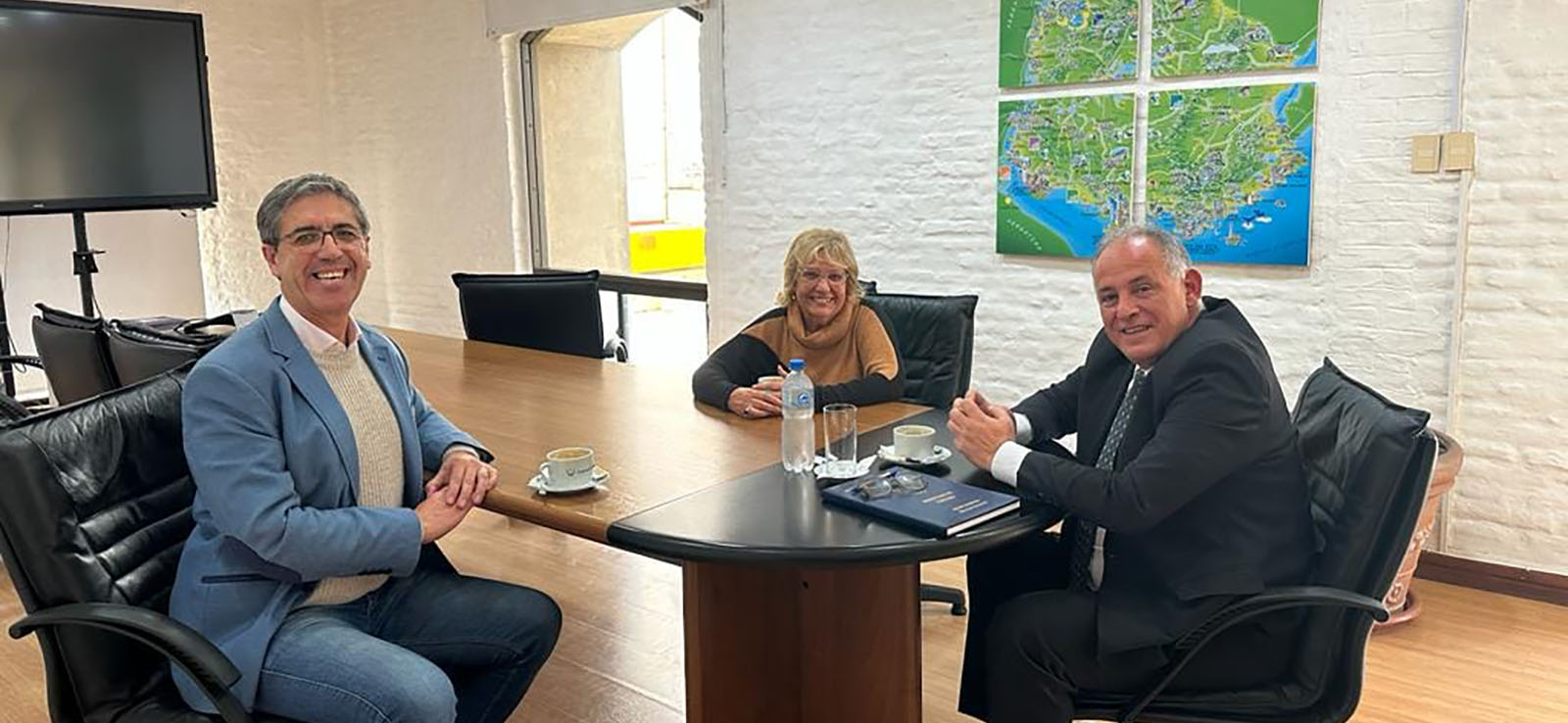 ATC junto al Dir. Nac. de Turismo Roque Baudean